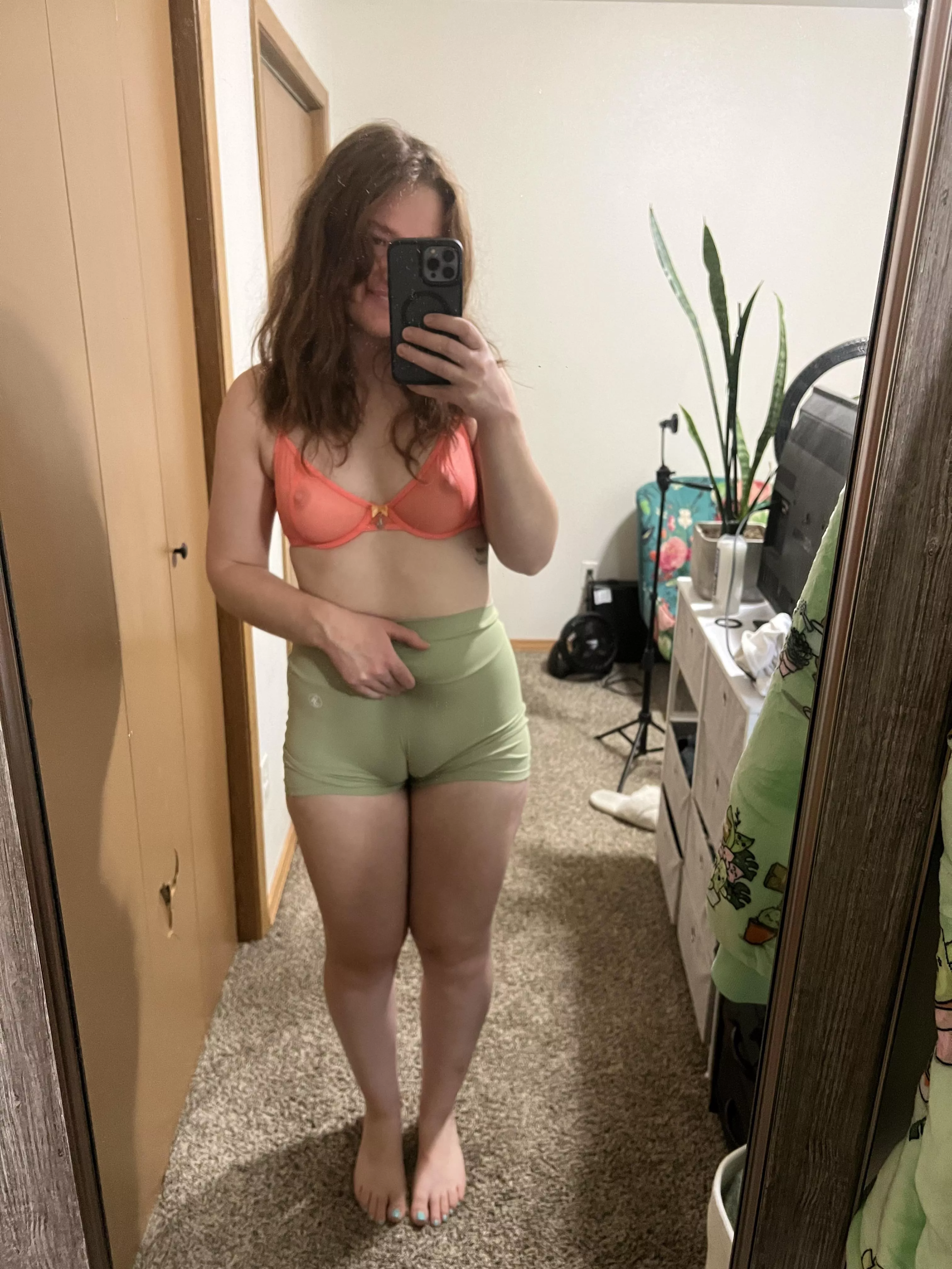 Pulled tight to see my squishy toe