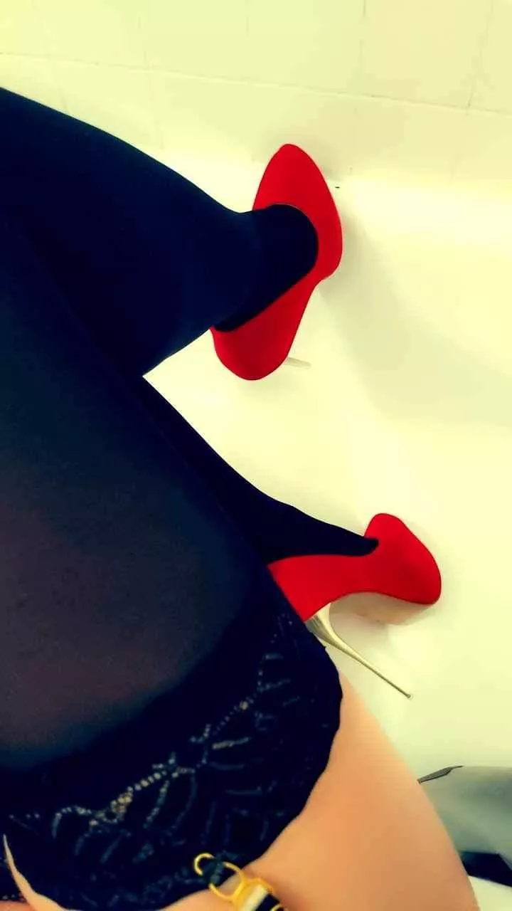 Red heels ❤️
