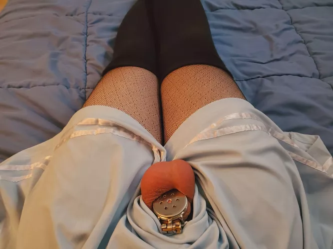 Squeeze my thighs or my balls?