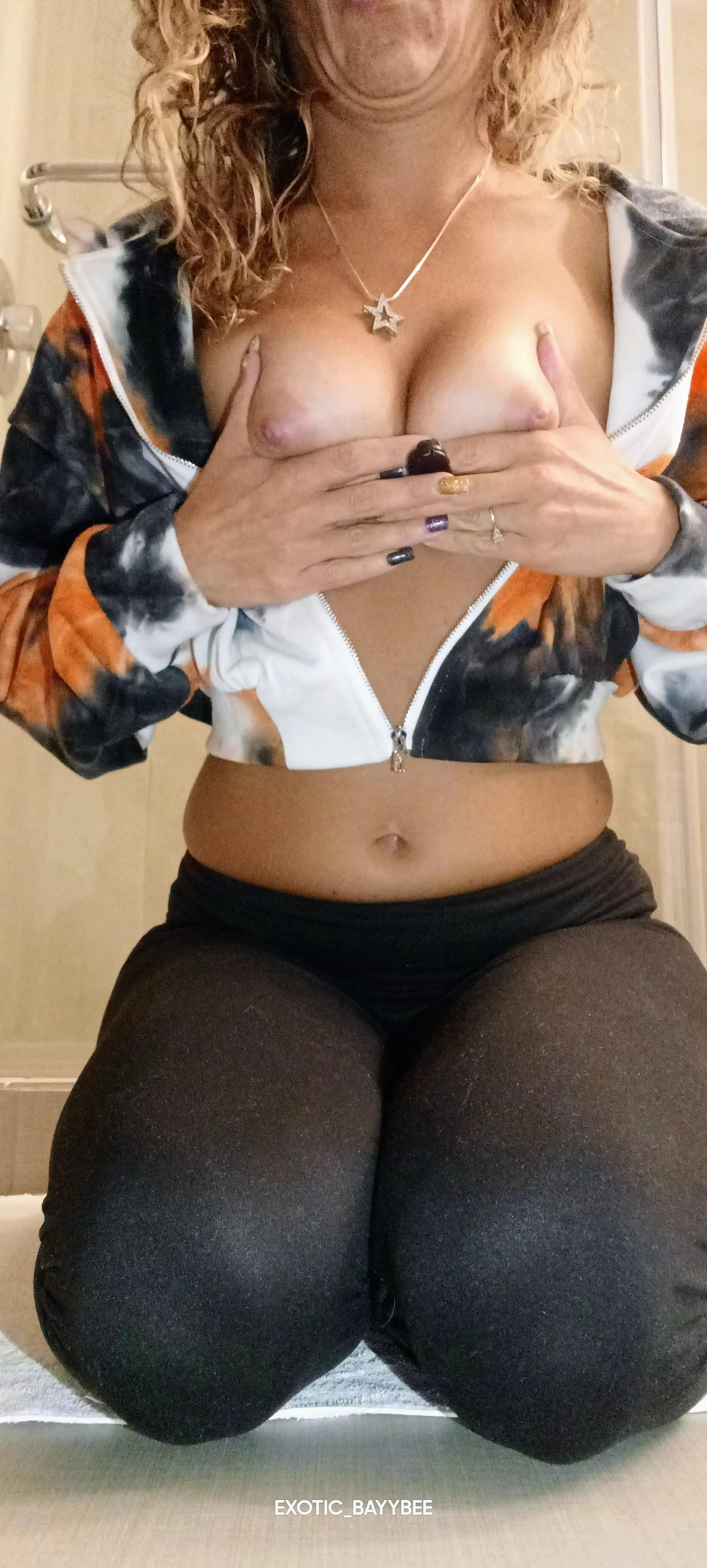 The only acceptable house outfit