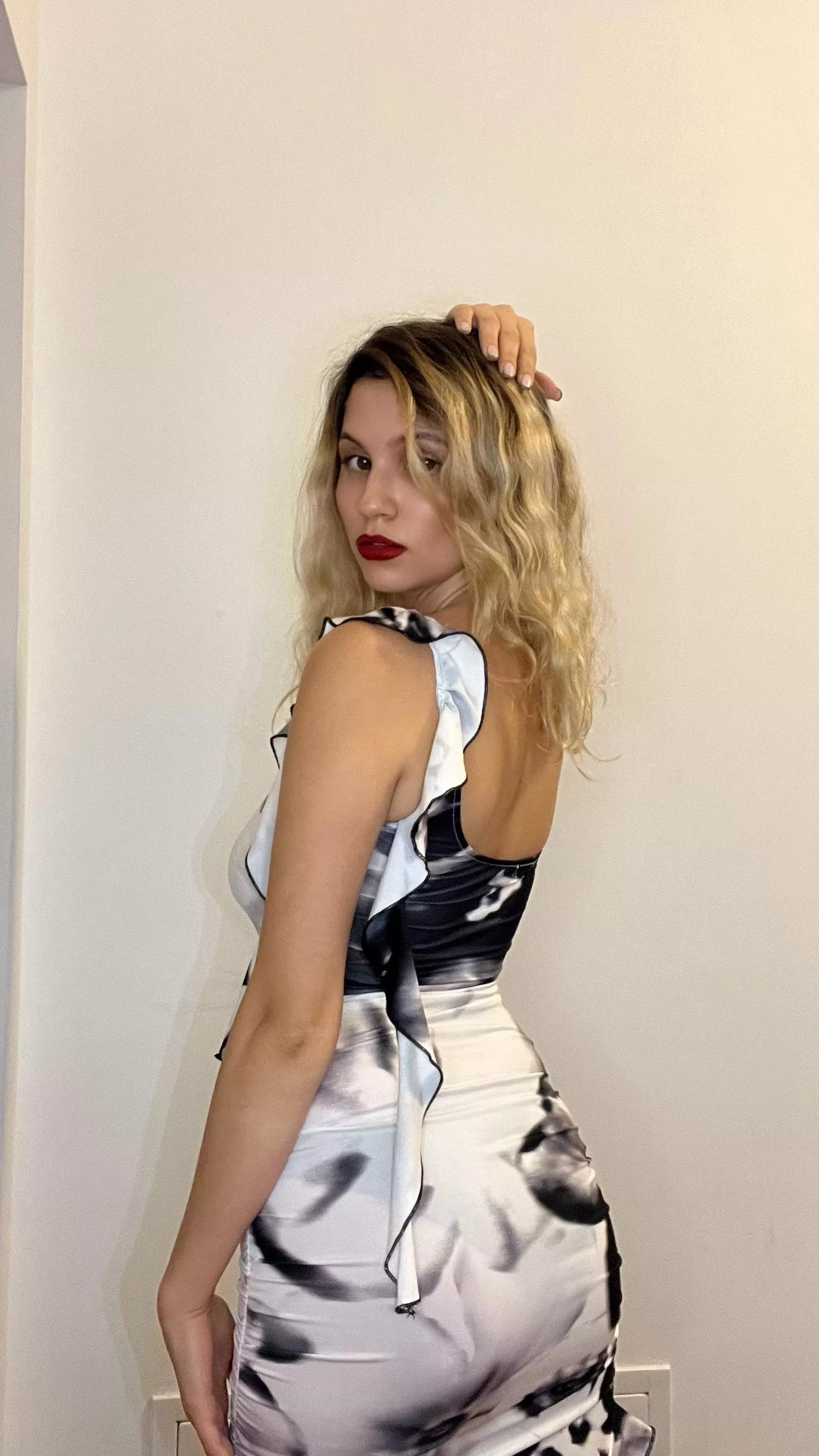 this dress looks so good on me