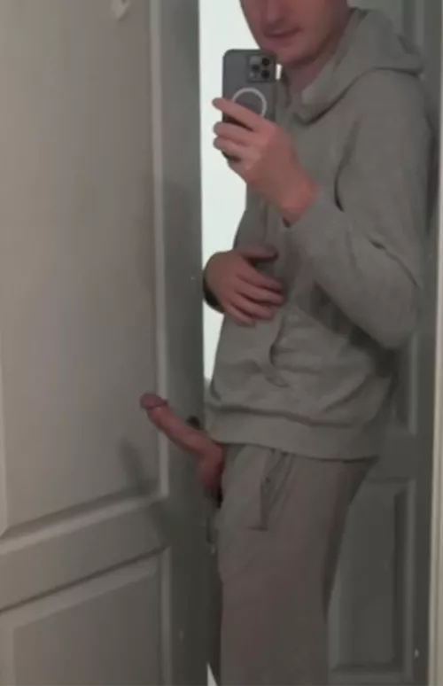 Wasn’t hiding in my pants anymore 😅