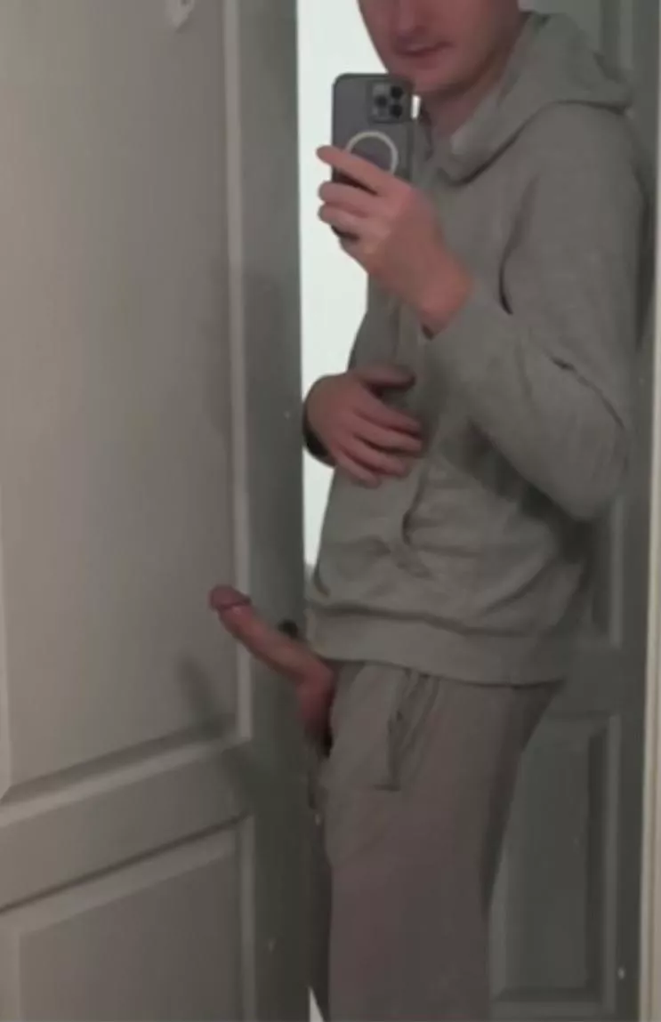 Wasn’t hiding in my pants anymore 😅