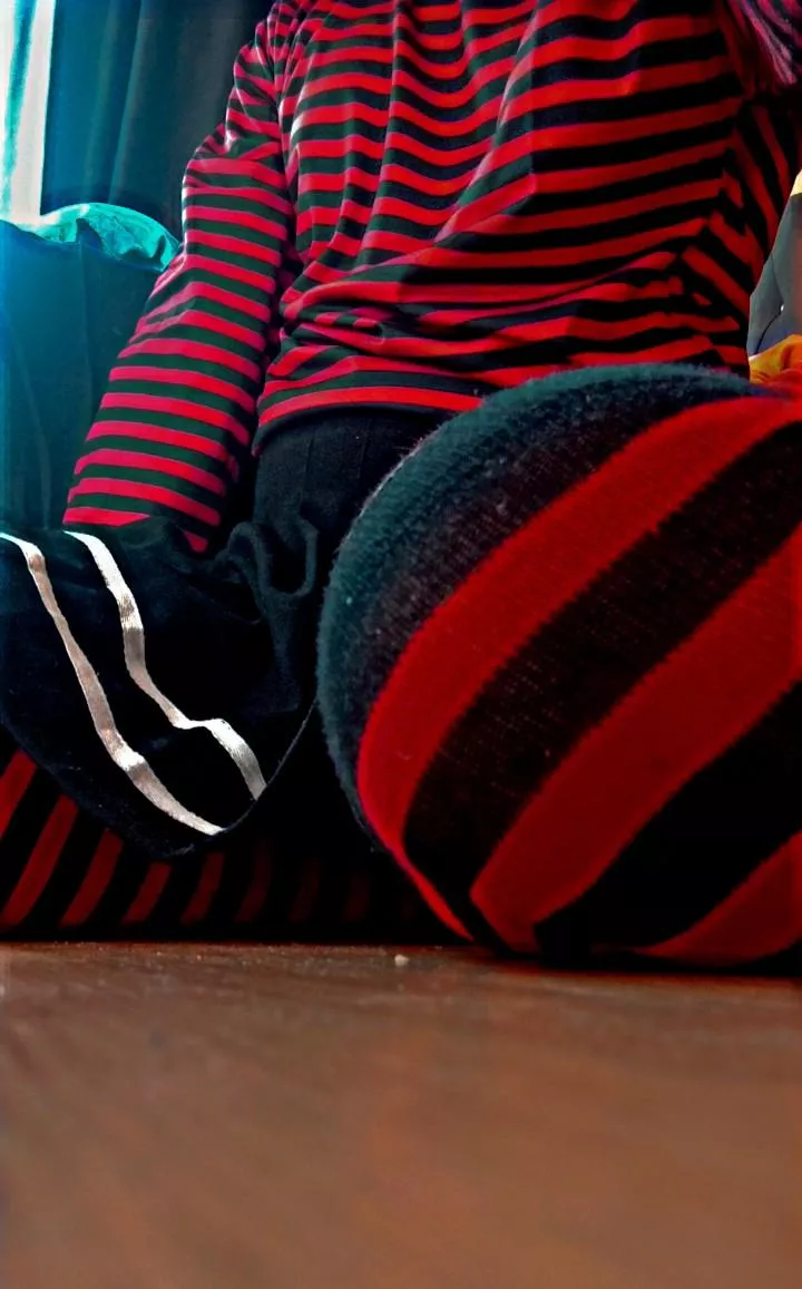 What are u doing on the floor silly