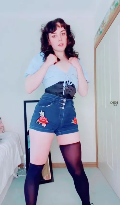 Whatcha think of countrycore femboy?