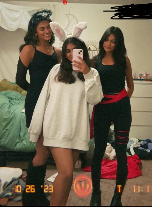 Which Halloween girl?