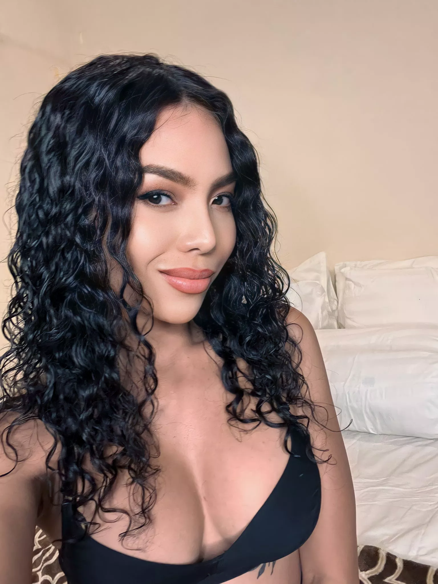 Which is better, natural tits or enhanced? 😏