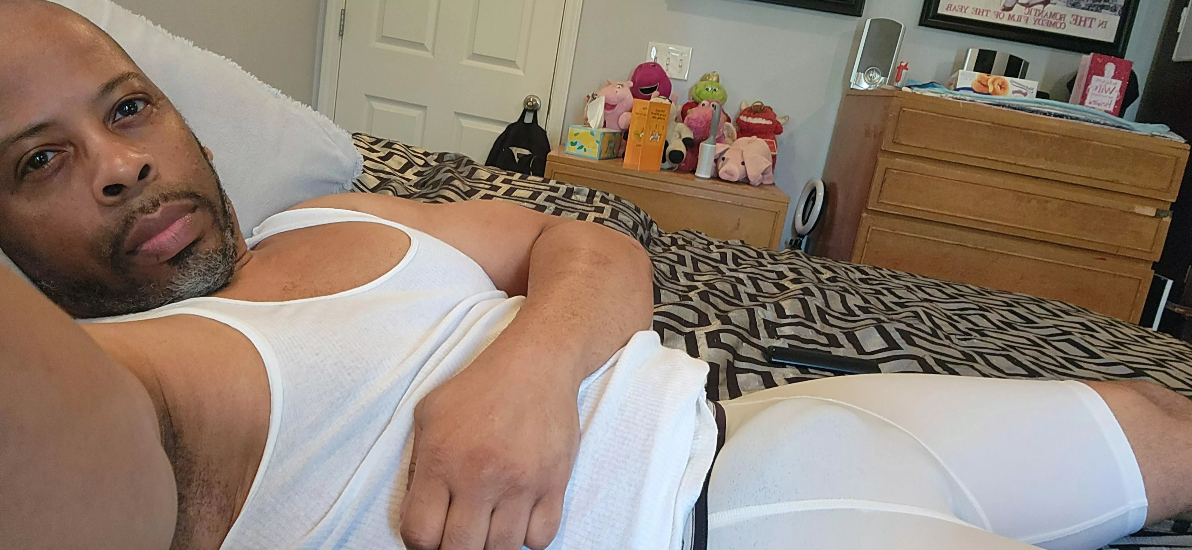 Who likes to suck on a bulge?