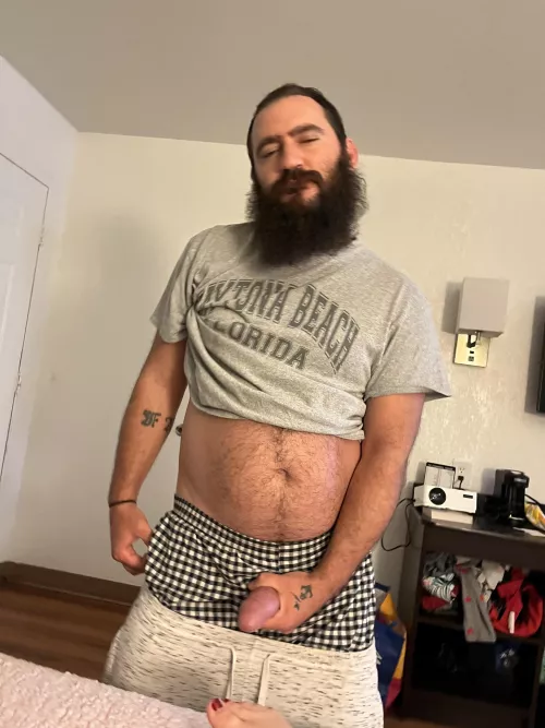 Who’s buying daddy drinks tonight cuck bois