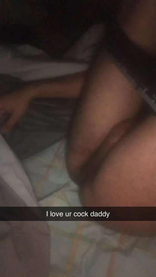 [21] Toronto , looking for fit UTM guys to experiment with. Feeling submissive and breedable