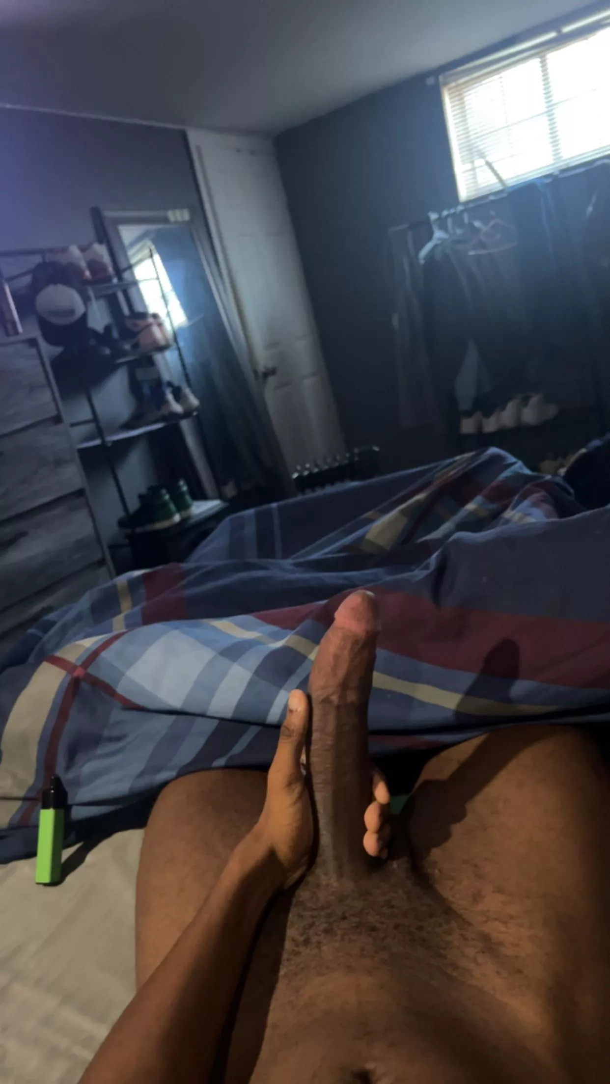 22m looking for bros to live jerk with snap troyal8inch