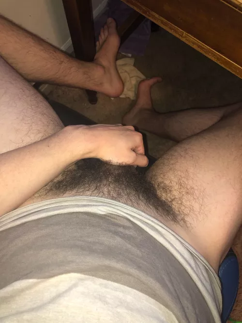 26 need a long term bro that wants to snap throughout the day casually nude showin our soft and hard dicks. I love Latino dicks hope that’s not weird heh feet smaller or average dicks and bigger or hairy bros. Messy piss and cum are hot too hmu future 