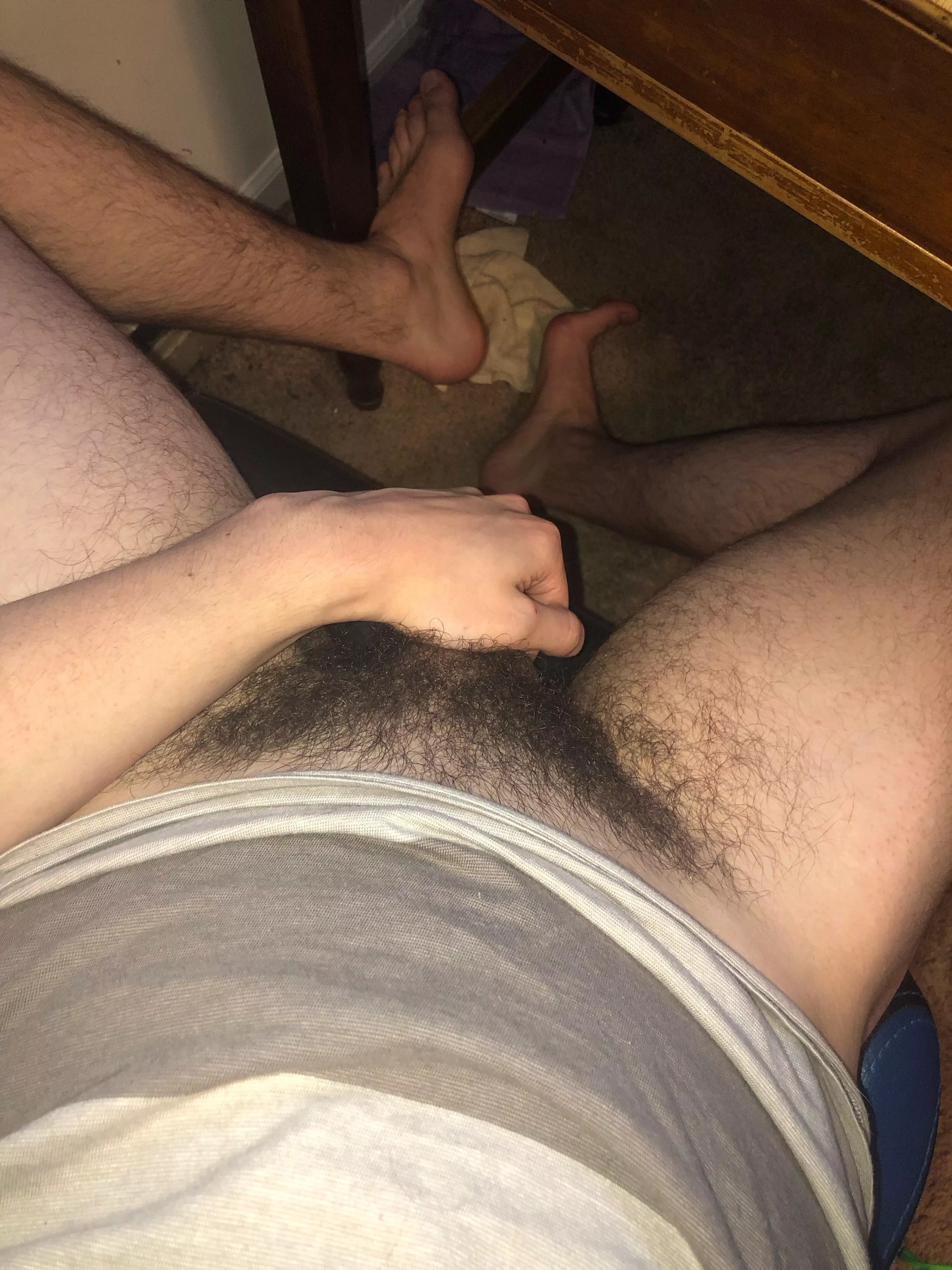 26 need a long term bro that wants to snap throughout the day casually nude showin our soft and hard dicks. I love Latino dicks hope that’s not weird heh feet smaller or average dicks and bigger or hairy bros. Messy piss and cum are hot too hmu future 