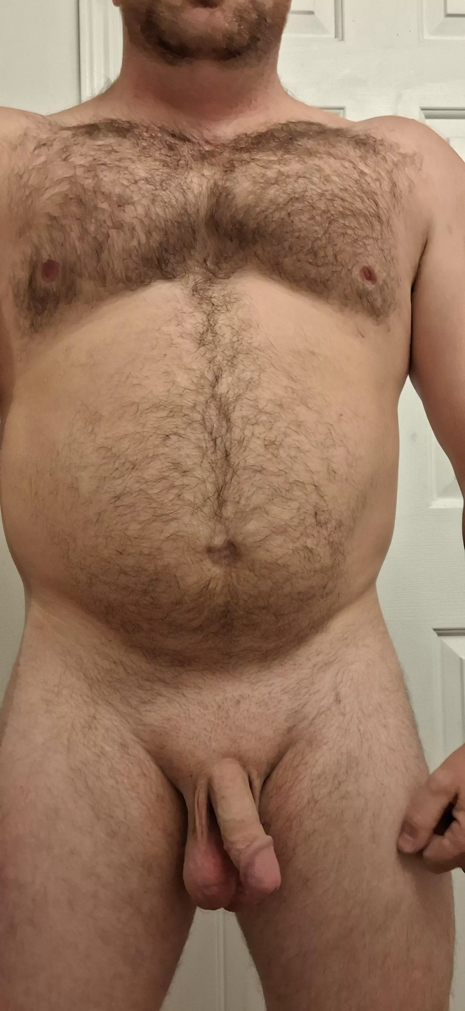 (33) married guy here...any guy on here wanna compare and make look small?