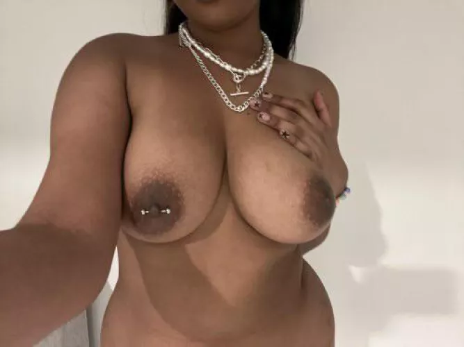 Call me princess and cum on my brown tits plz 18 (f)
