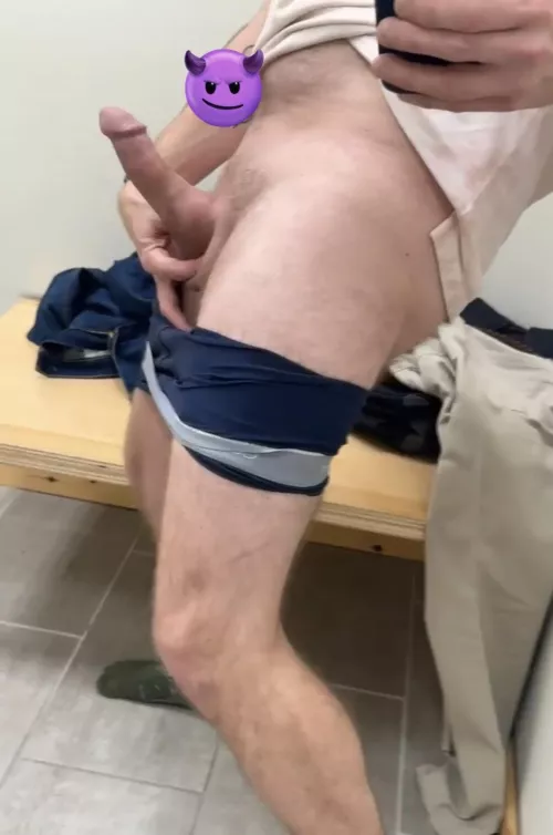 Dad was horny af in the fitting room. Too bad I didn't caught by you (44)