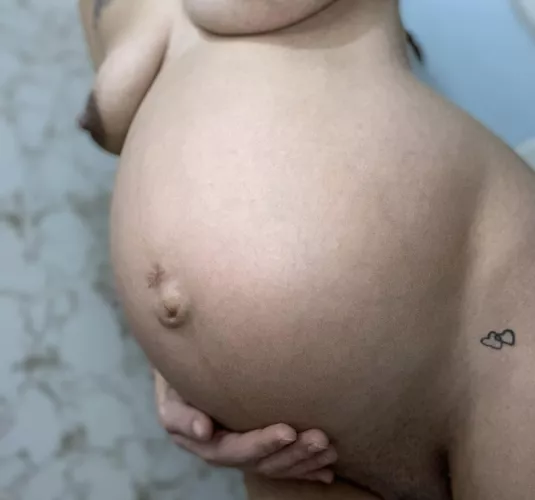 Do I look good at 35 weeks pregnant?