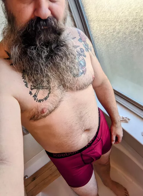 Fit into the Tub with (M)e?