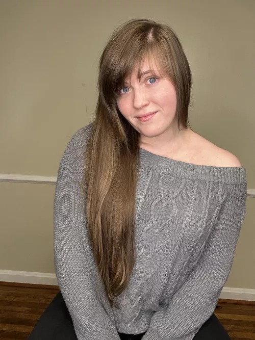 I like my sweater [f]