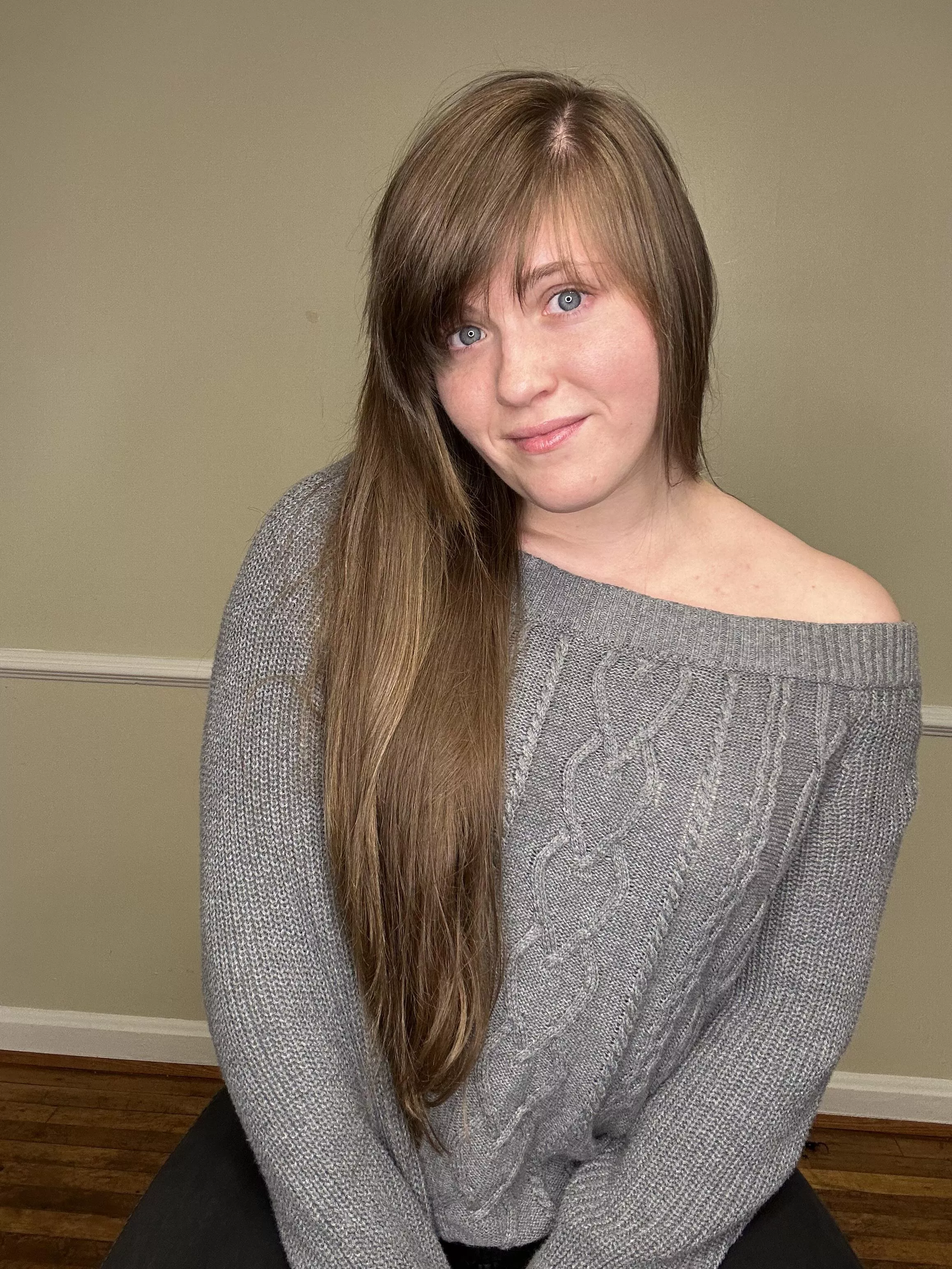 I like my sweater [f]