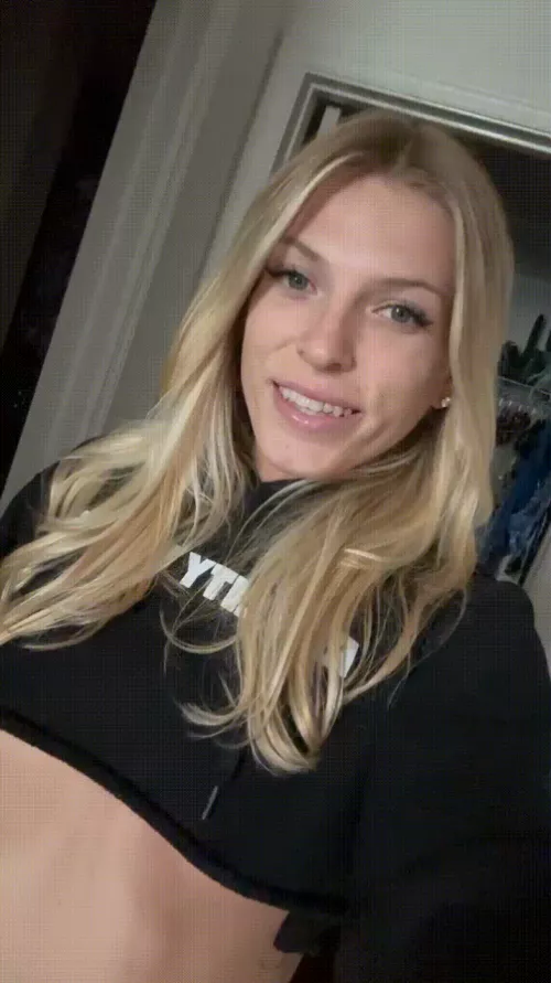 if I told your girlfriend I fucked you and you moaned like a girl, How mad would you be? 🤭😈