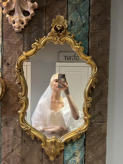 I'm serious, my outfit is ready