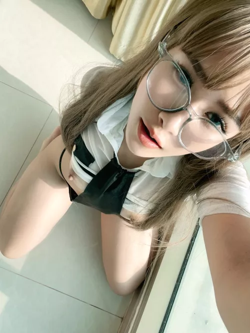 In this pose, I want to meet you from work