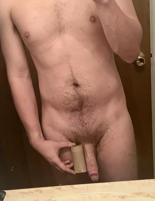 let’s see who’s bigger… D M me