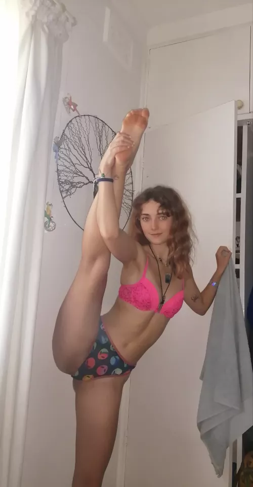 Long legs in the room, I am pretty flexible F18