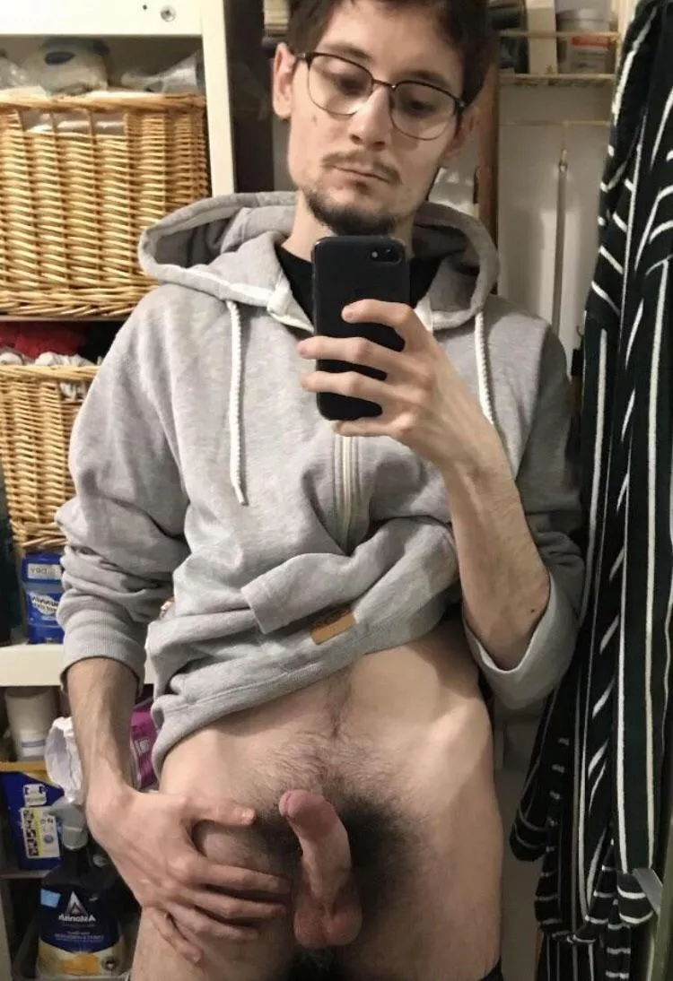 Looking for some buddies, bottoms would be nice, my DM’s are open