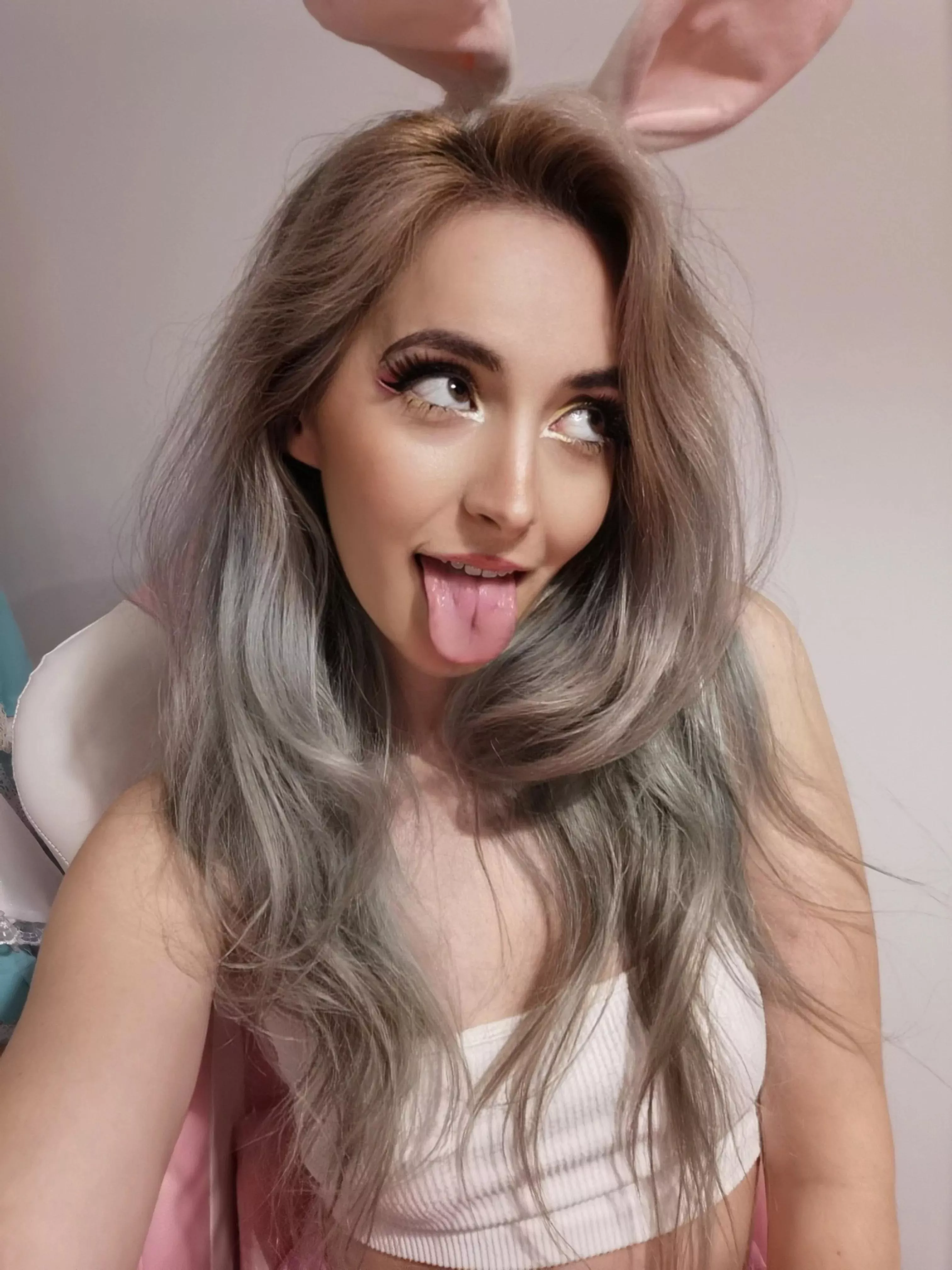 My tong is so soft and wet