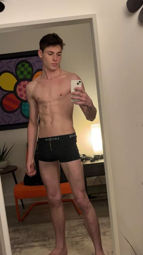 Please excuse my dirty mirror👀