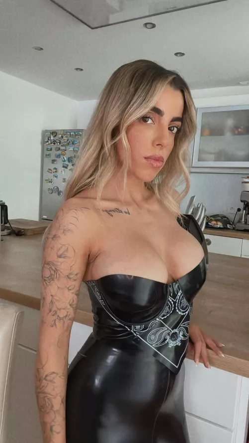 Ready to meet my slave today.