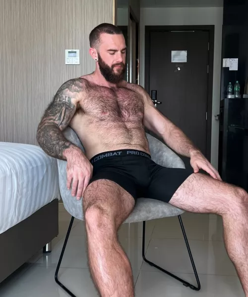 Second night in the new apartment and figured I would take a good photo for you