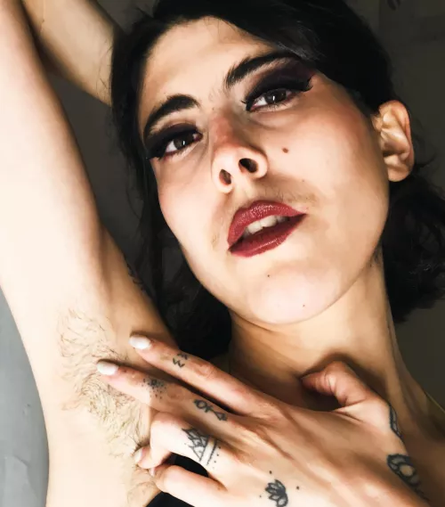 softly touching my Goddess pit it spreads a sacred scent