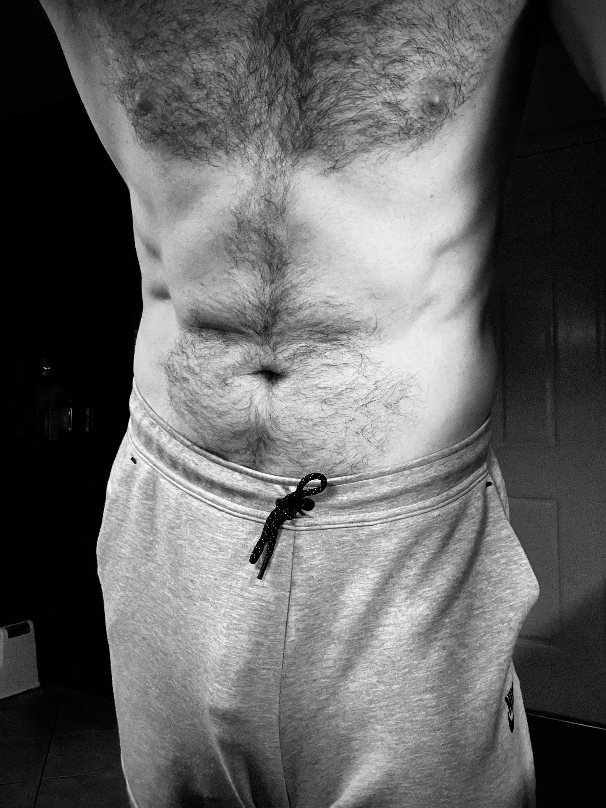 Sporting my Sunday sweatpants. I love wearing these in public.