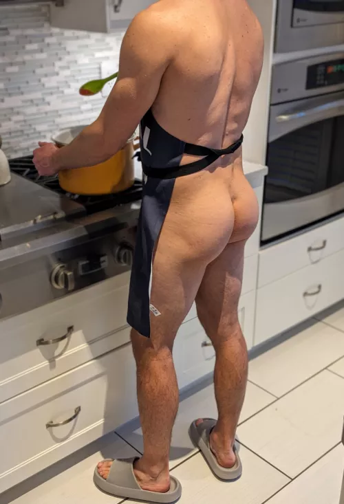 There's only one surefire way to keep pasta sauce off your clothes