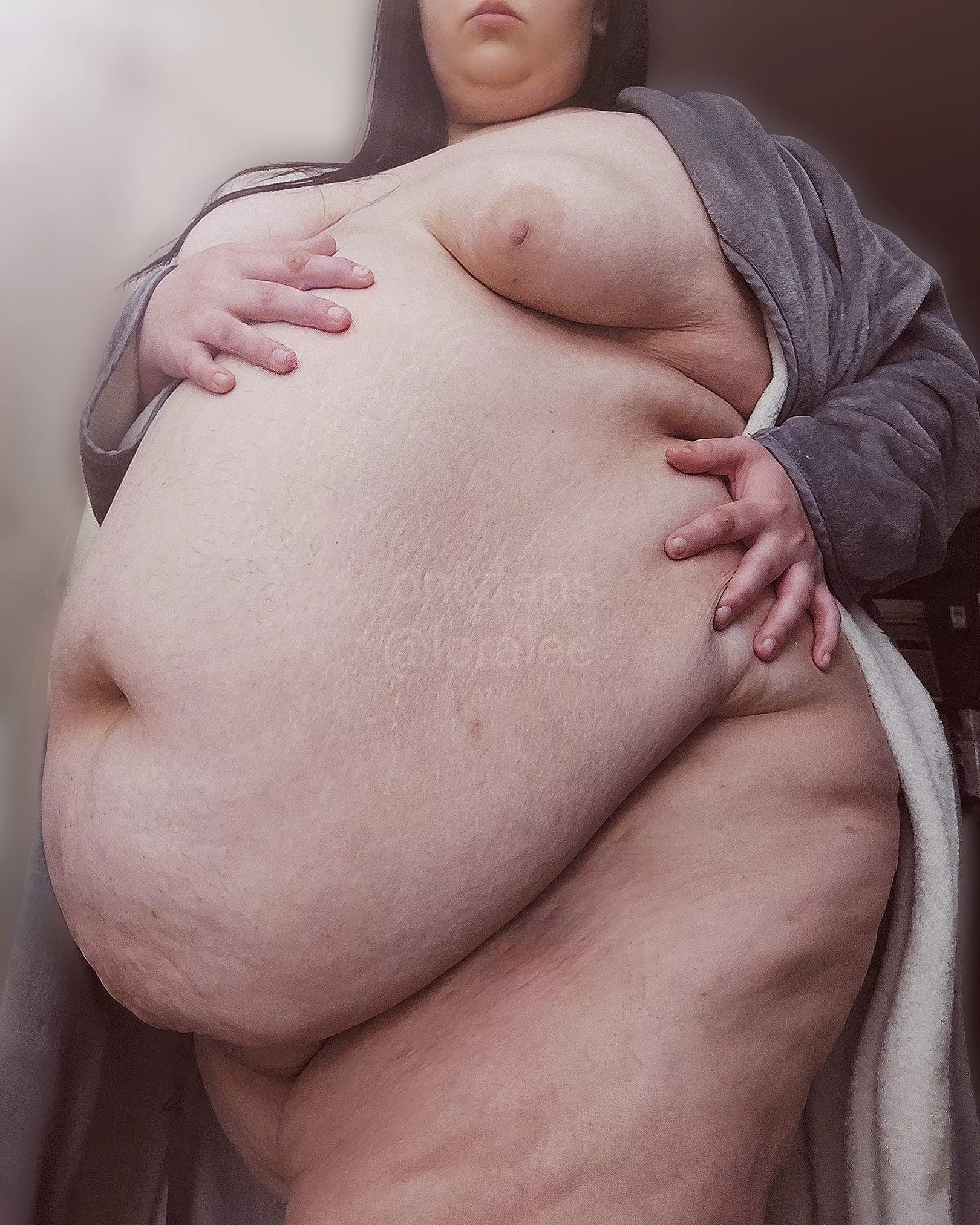 Would you fuck me while pregnant? 🤰