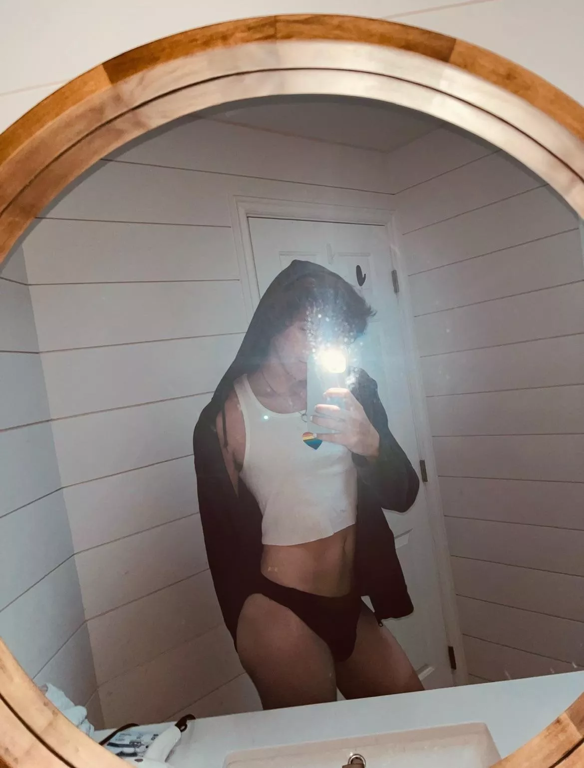 would you let me stay over? 🤍