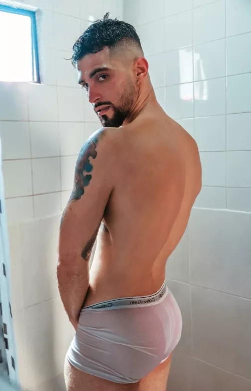 a shower to calm the heat🔥