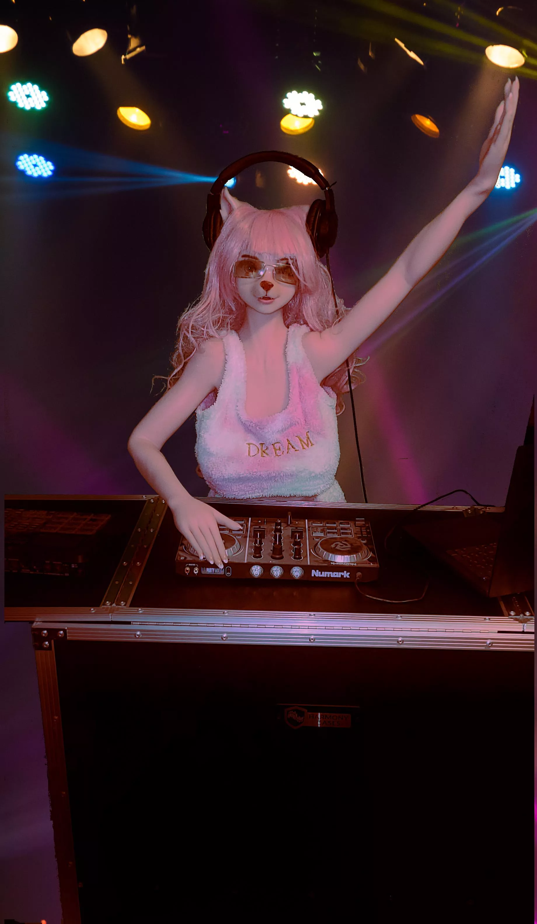 Ari on the one's and two's