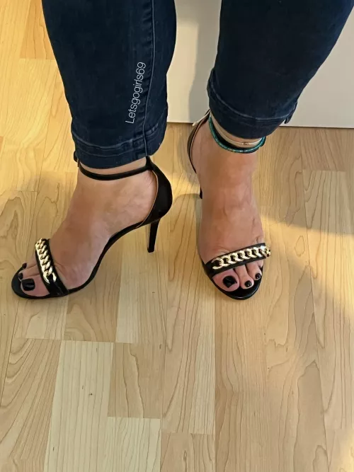 🖤black pedi to match🖤