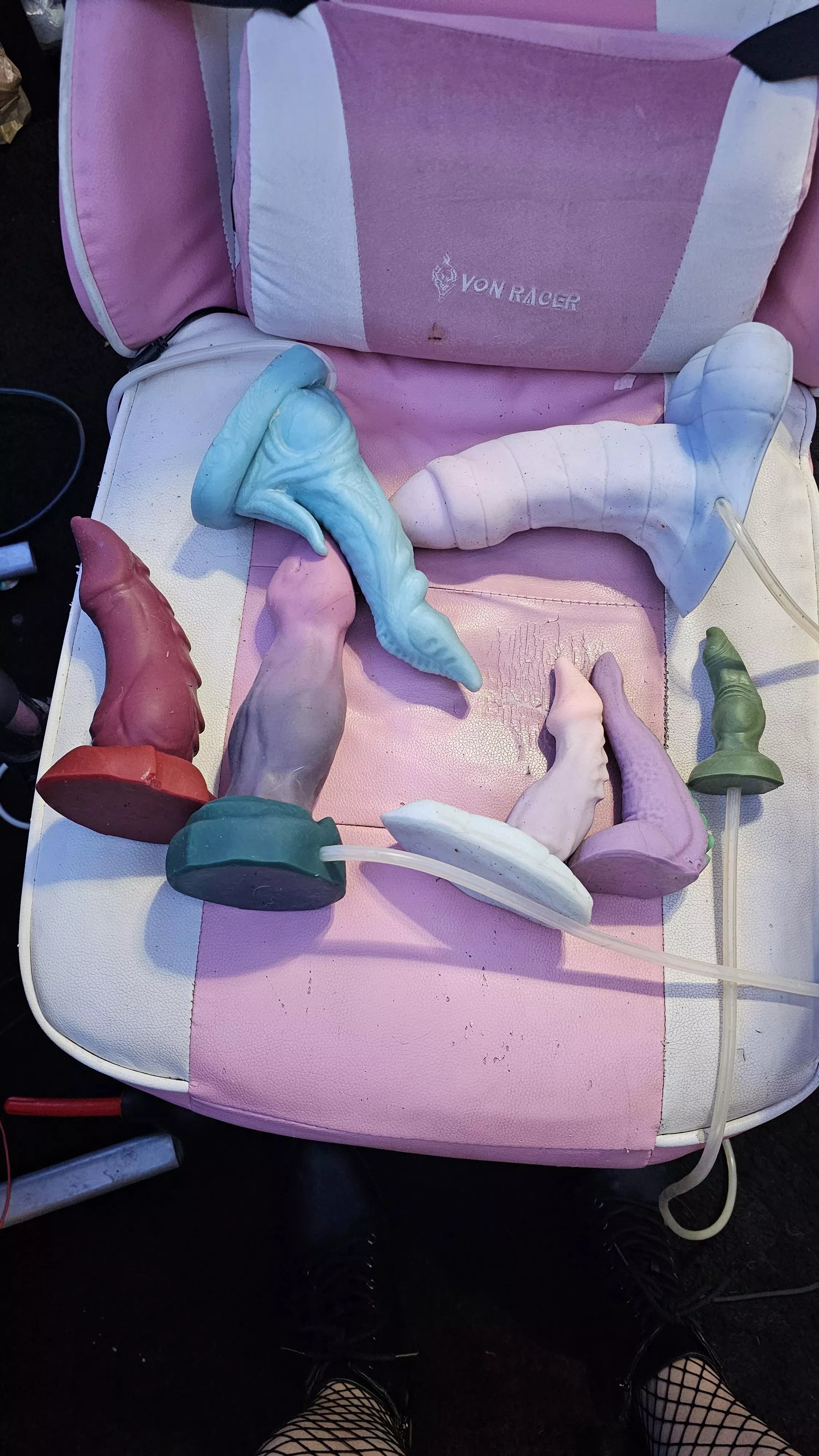 Can you help me I forgot the names.