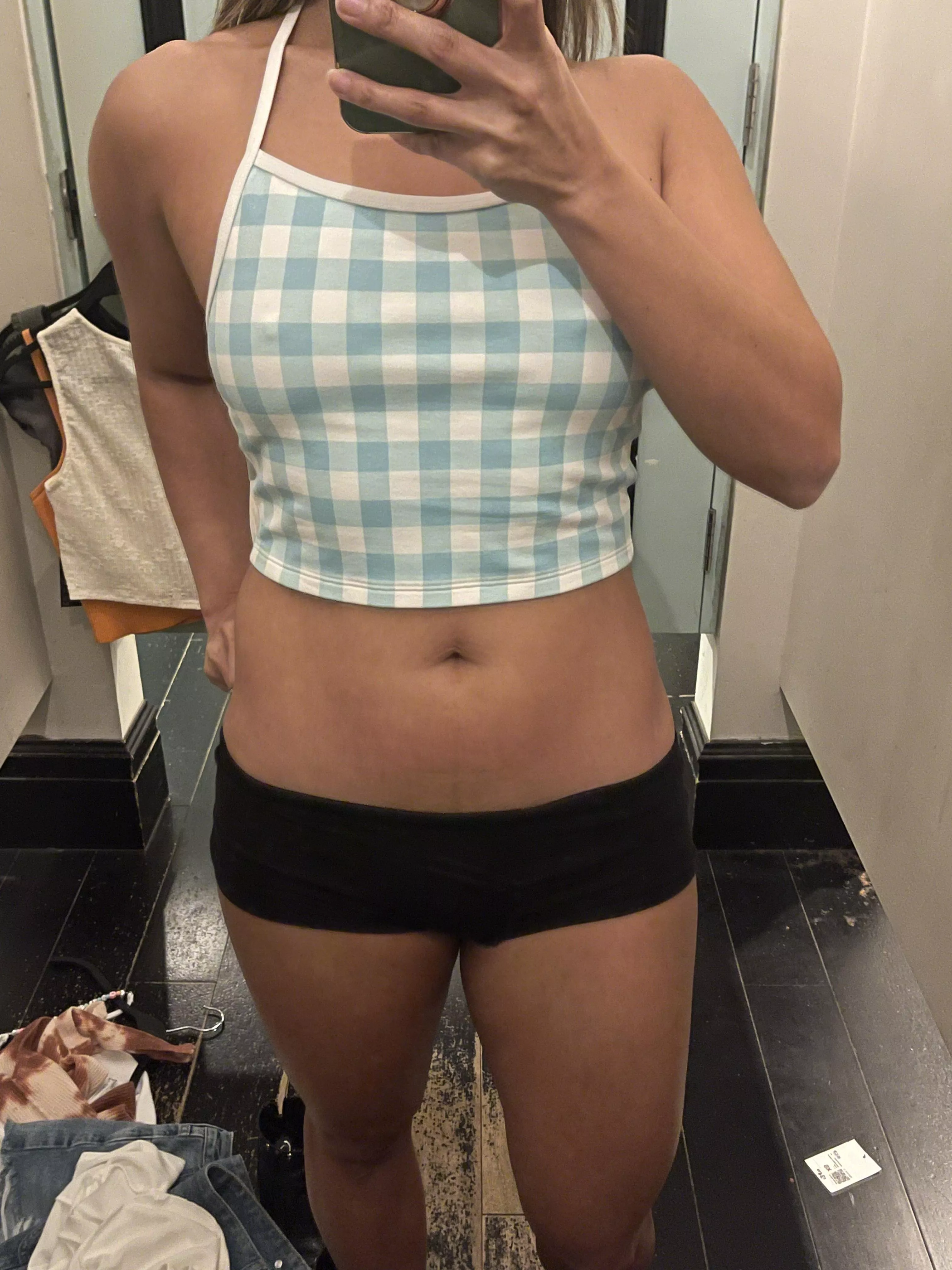 I am always looking for a good new crop top to wear