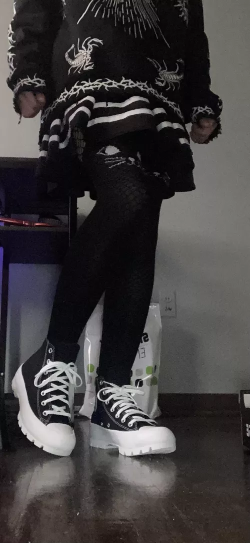 I made an outfit! How we feelin about it?