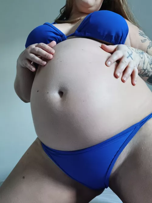 Just hit 6 months pregnant and I feel hotter and naughtier than ever 😍😈