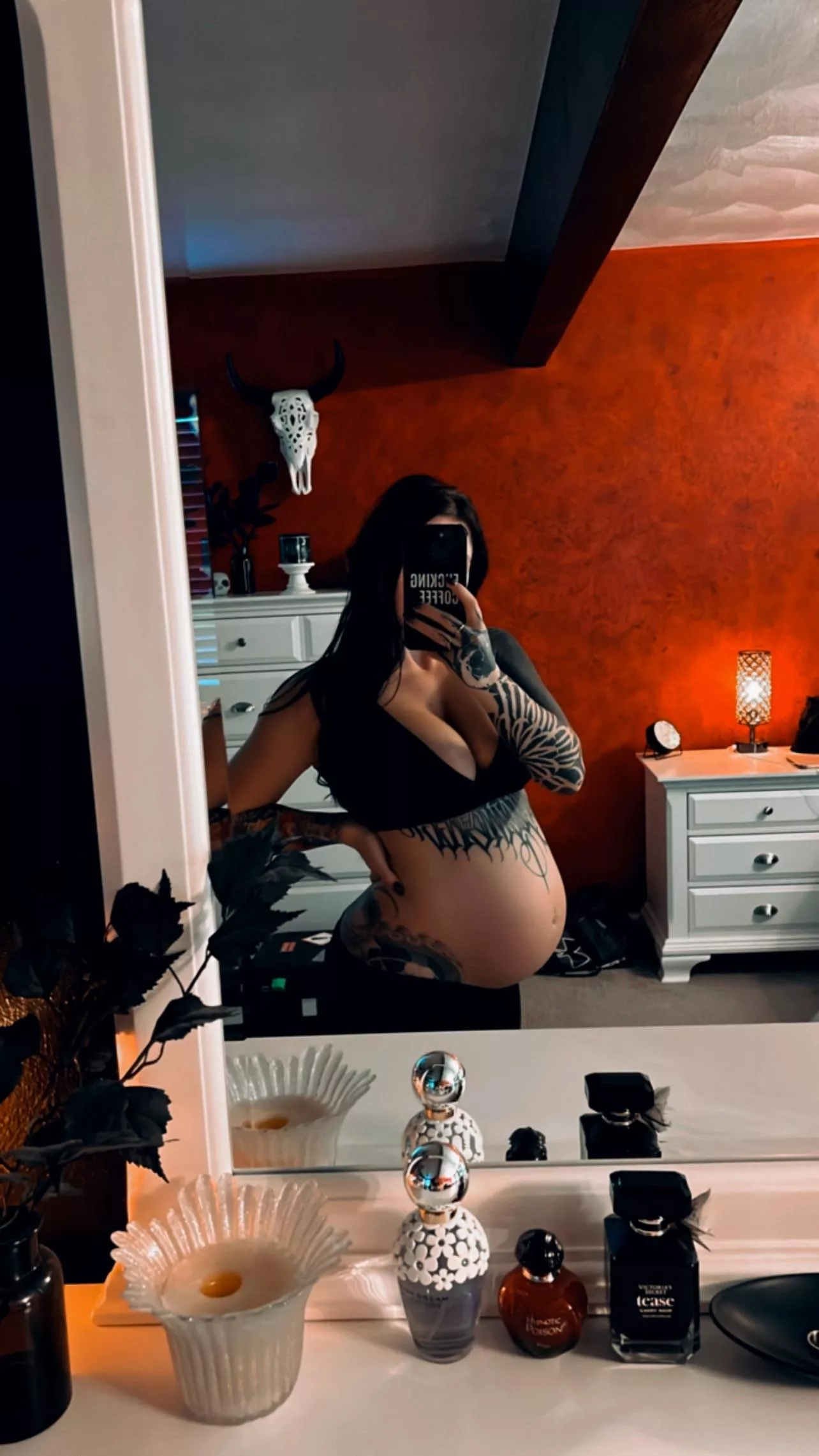 Loving how round my 30 week belly is. Do you?