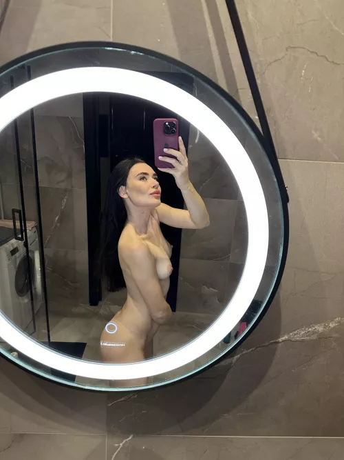 Mirror, tell me who is the most beautiful person in the world