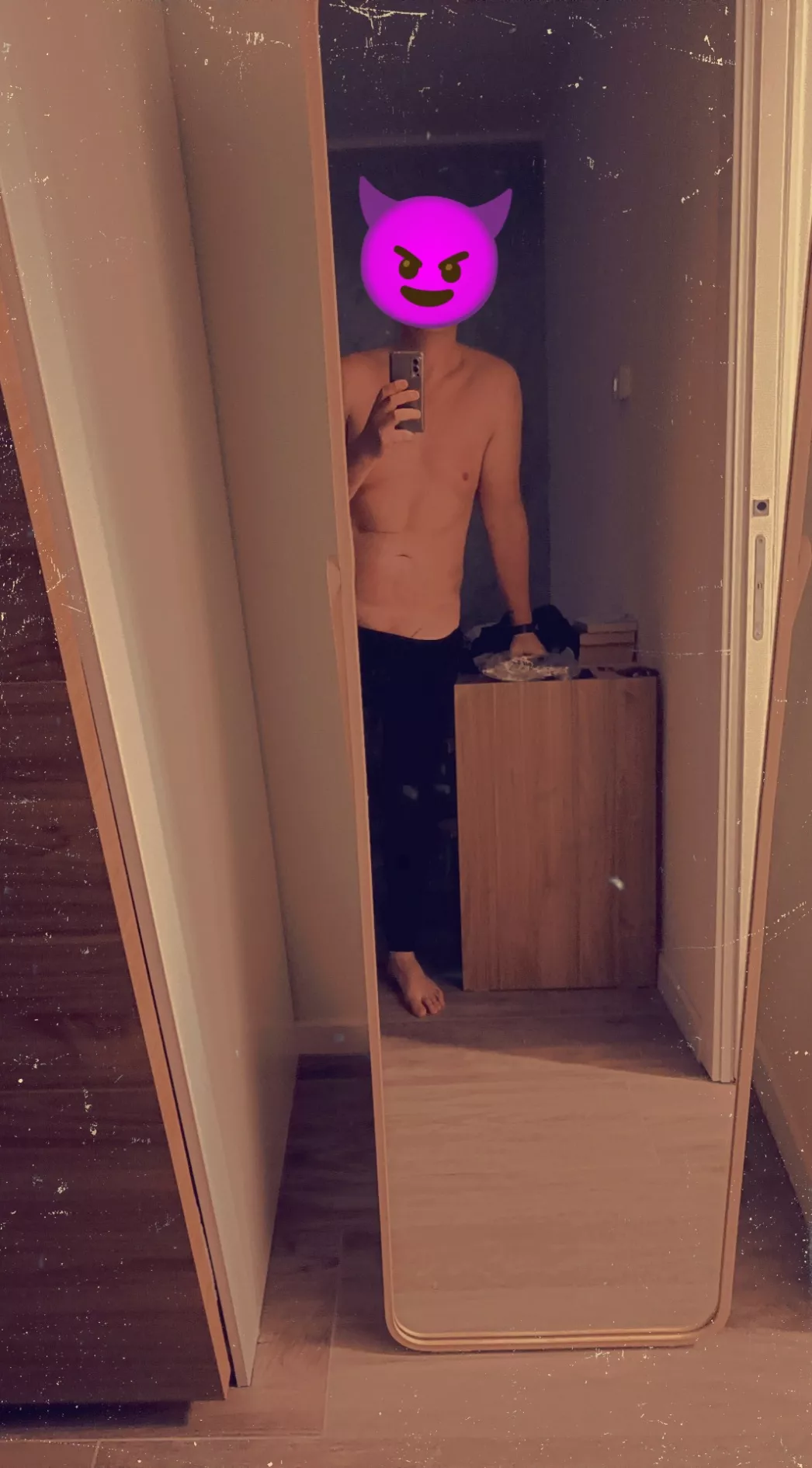 [M]onday morning workout: done! 💪🏻💦