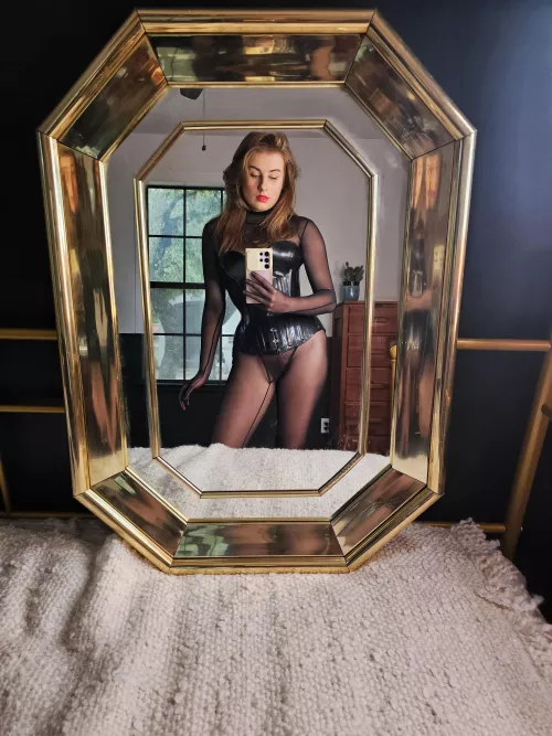 New corset, new love 🖤